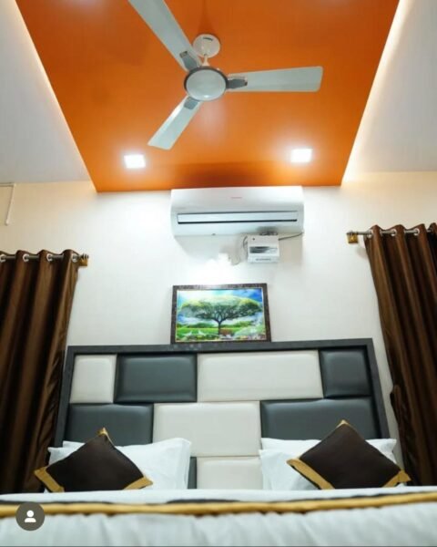 Sarabi Den. Shivamogga