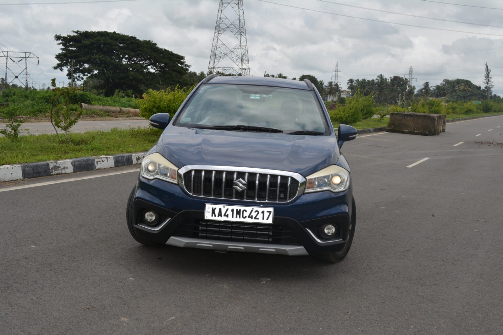 2019 S-Cross Smart Hybrid Diesel (2nd Owner) – Metallic Blue, New Tyres & Insurance!