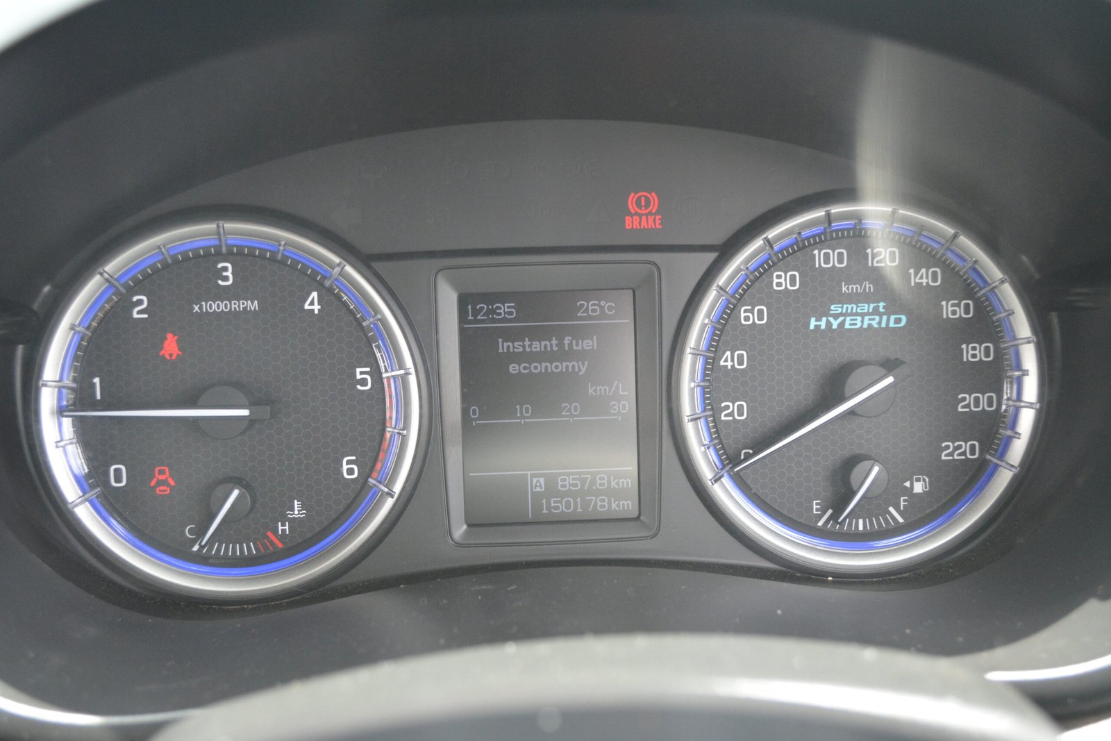 2019 S-Cross Smart Hybrid Diesel (2nd Owner) – Metallic Blue, New Tyres & Insurance! - Image 11
