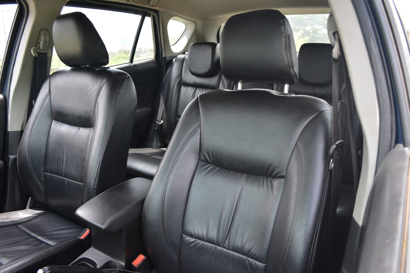 2019 S-Cross Smart Hybrid Diesel (2nd Owner) – Metallic Blue, New Tyres & Insurance! - Image 12